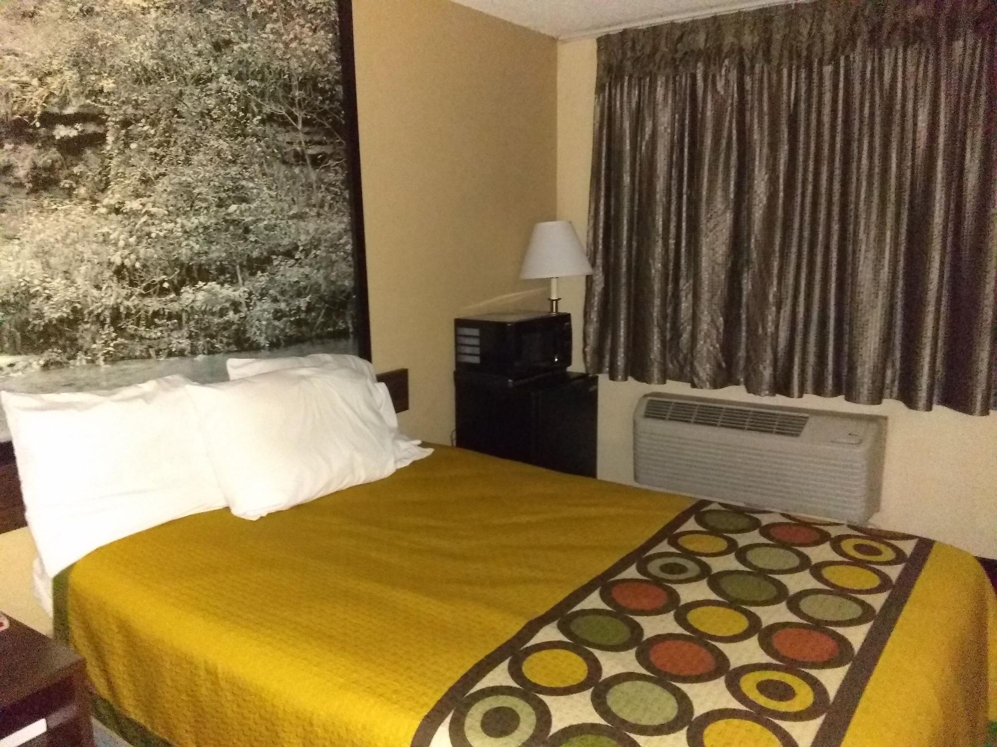 Super 8 By Wyndham Boonville Extérieur photo