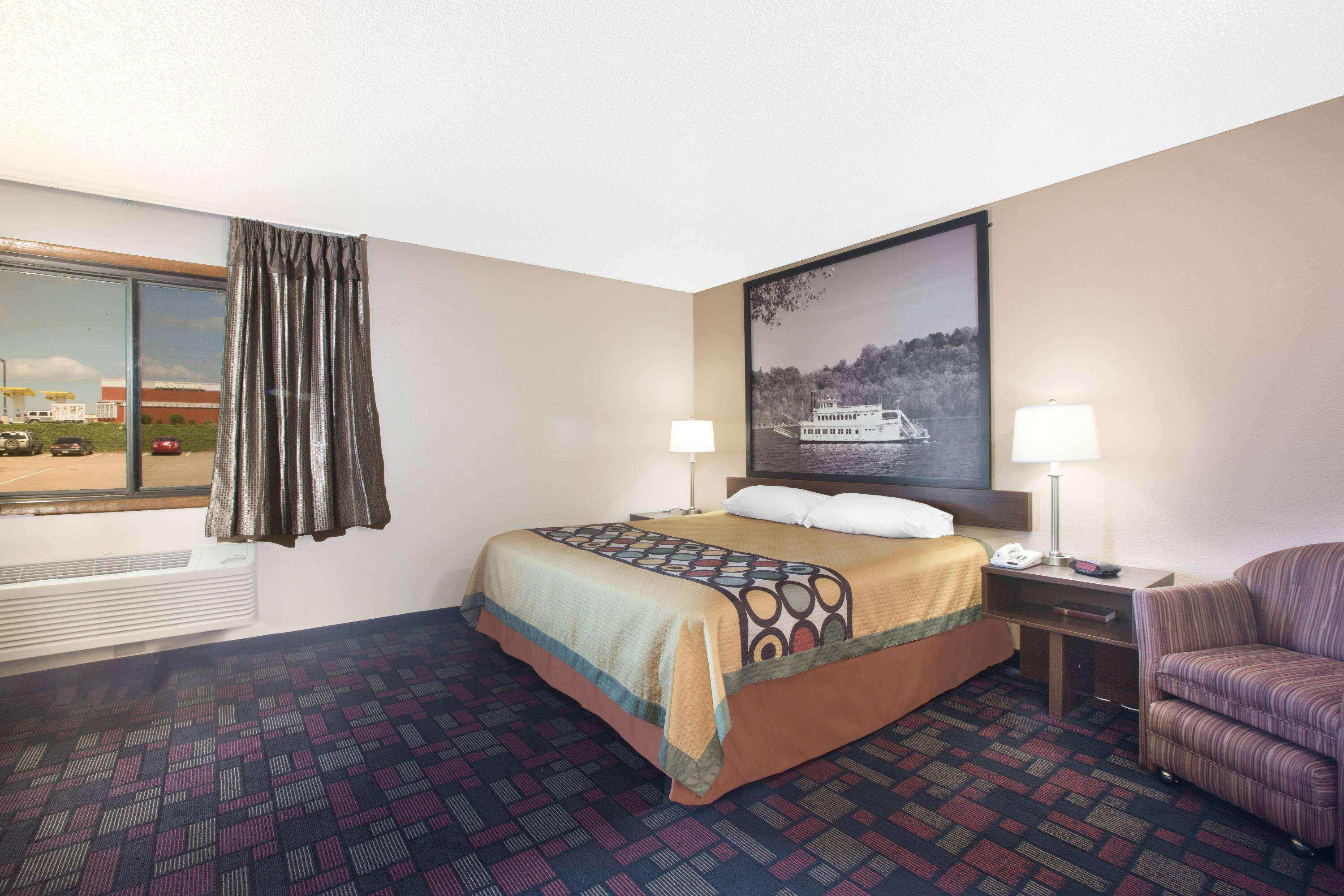 Super 8 By Wyndham Boonville Extérieur photo
